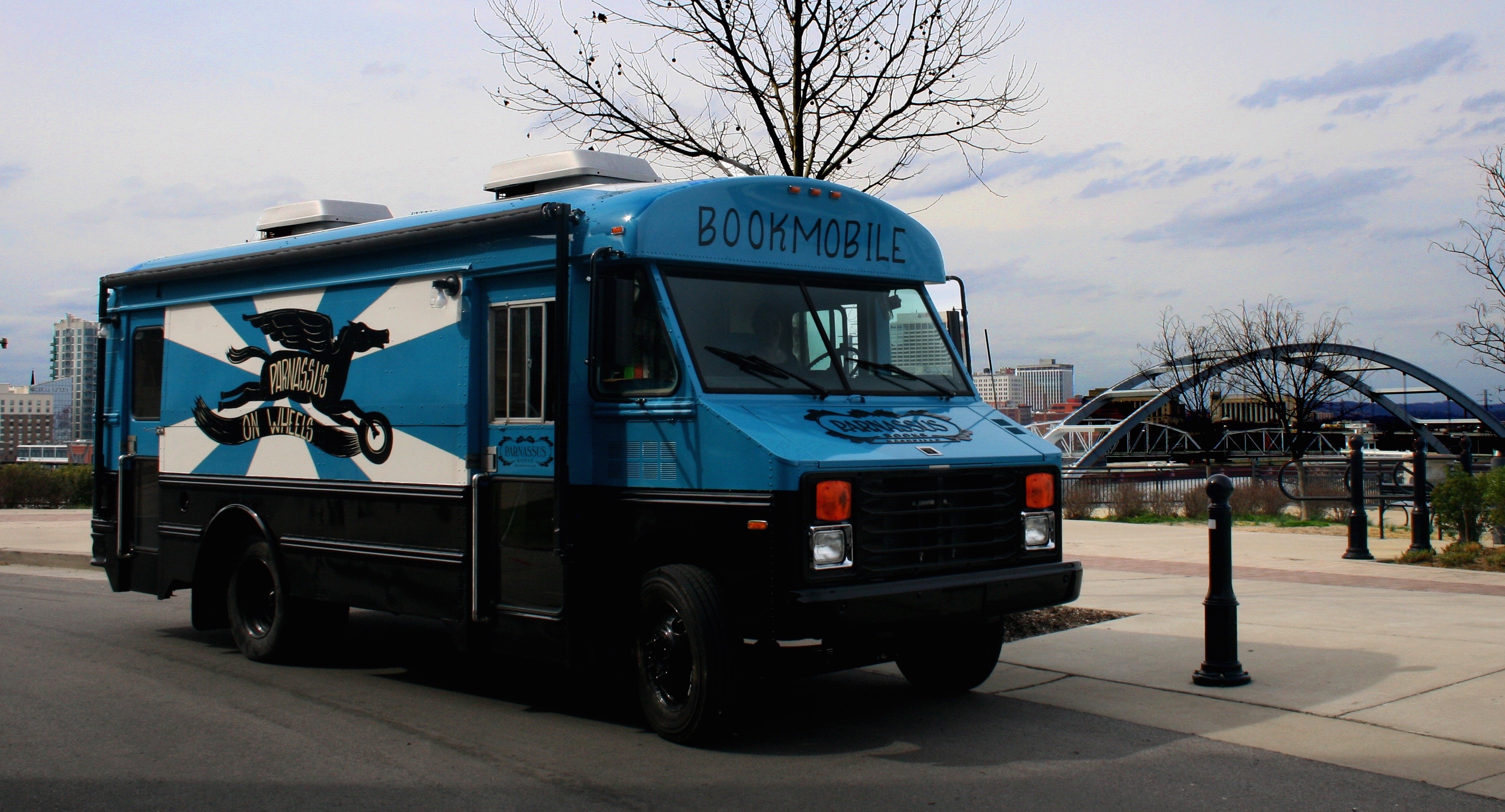 Parnassus on Wheels: Nashville’s Bookmobile Hits the Road – Musing